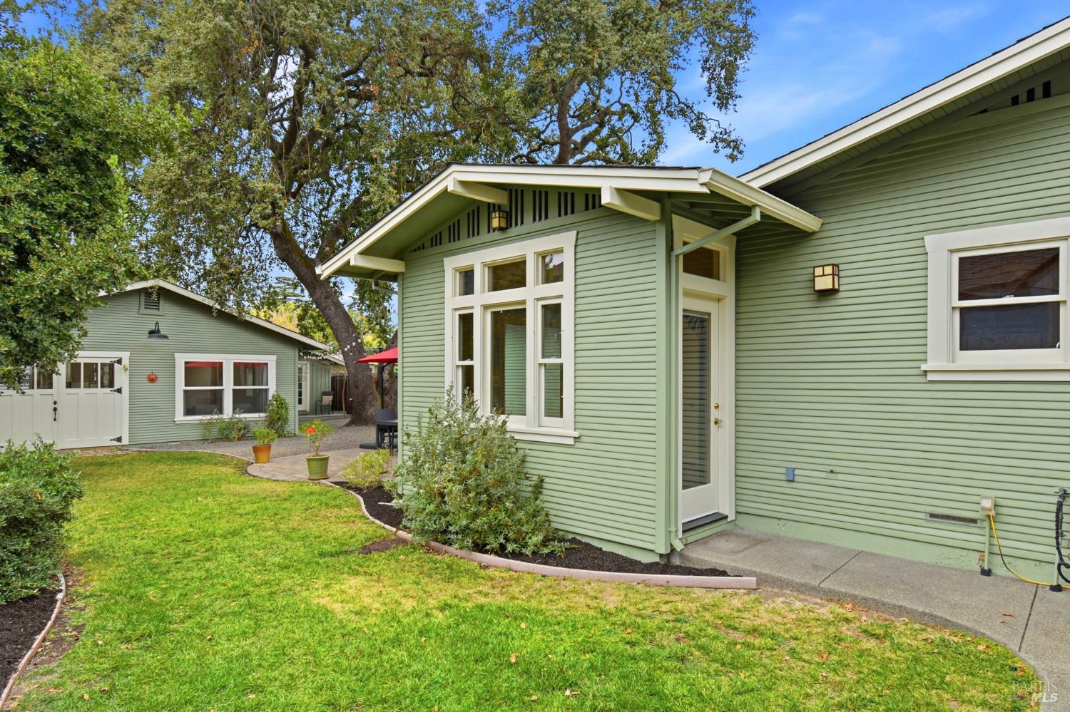 637 Wright Street Santa Rosa CA 95404