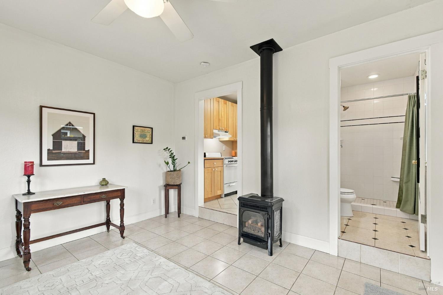 637 Wright Street Santa Rosa CA 95404