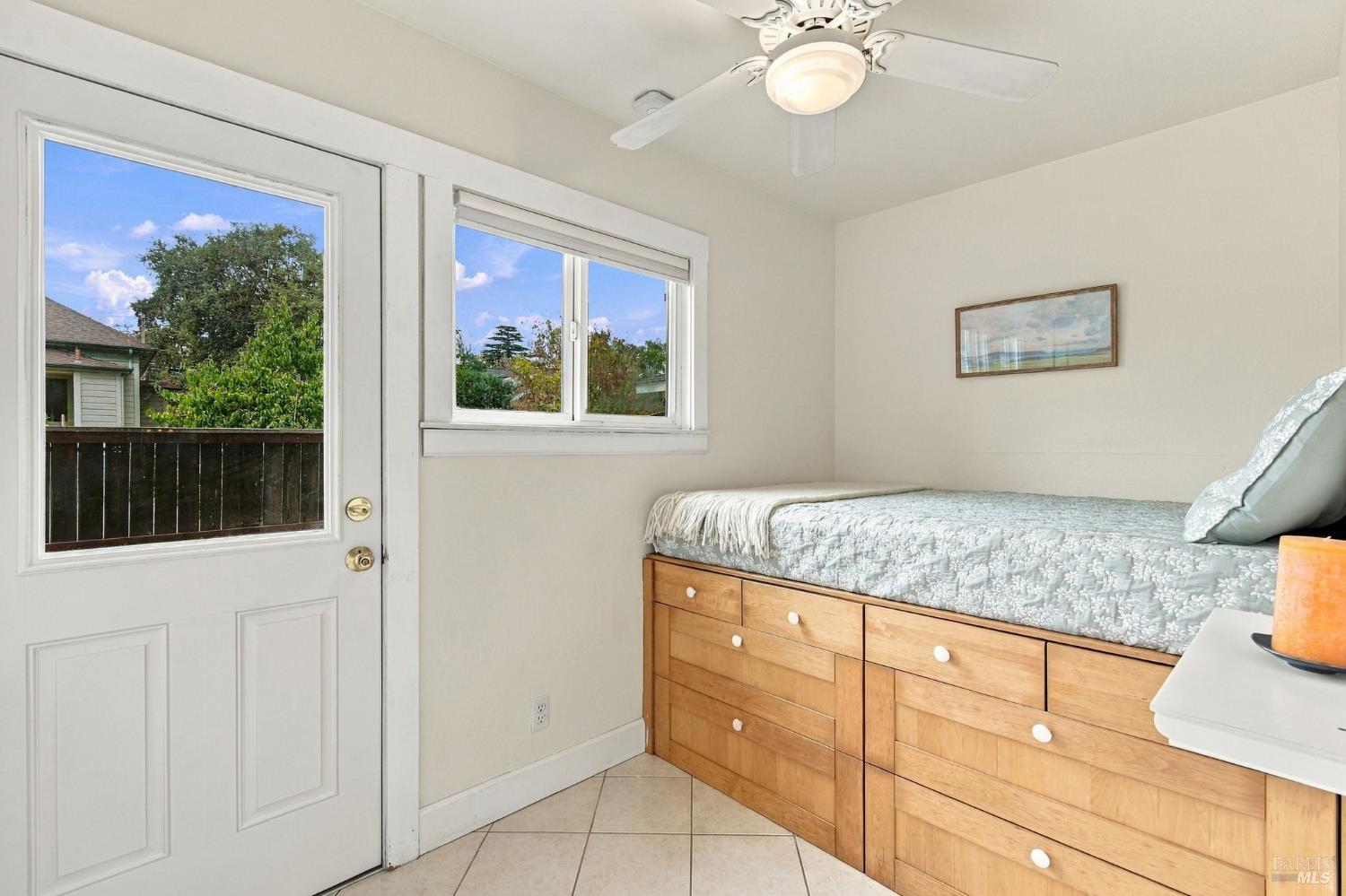 637 Wright Street Santa Rosa CA 95404