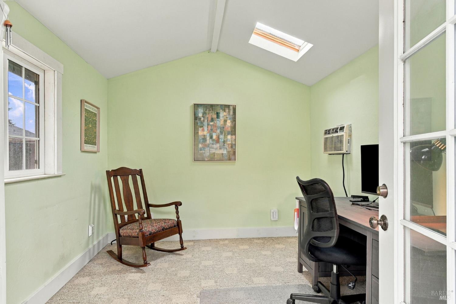 637 Wright Street Santa Rosa CA 95404