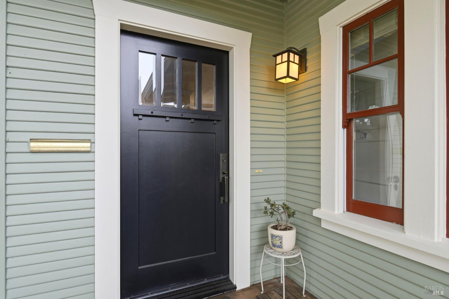 637 Wright Street Santa Rosa CA 95404