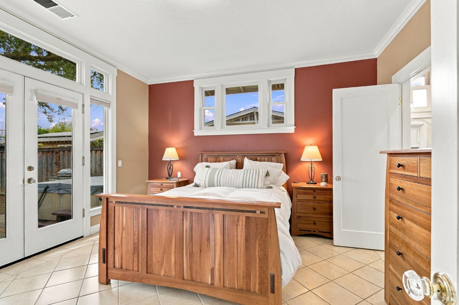 637 Wright Street Santa Rosa CA 95404