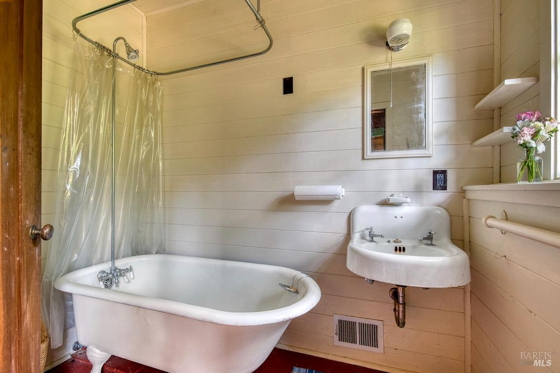 95 Forres Way Inverness CA 94937