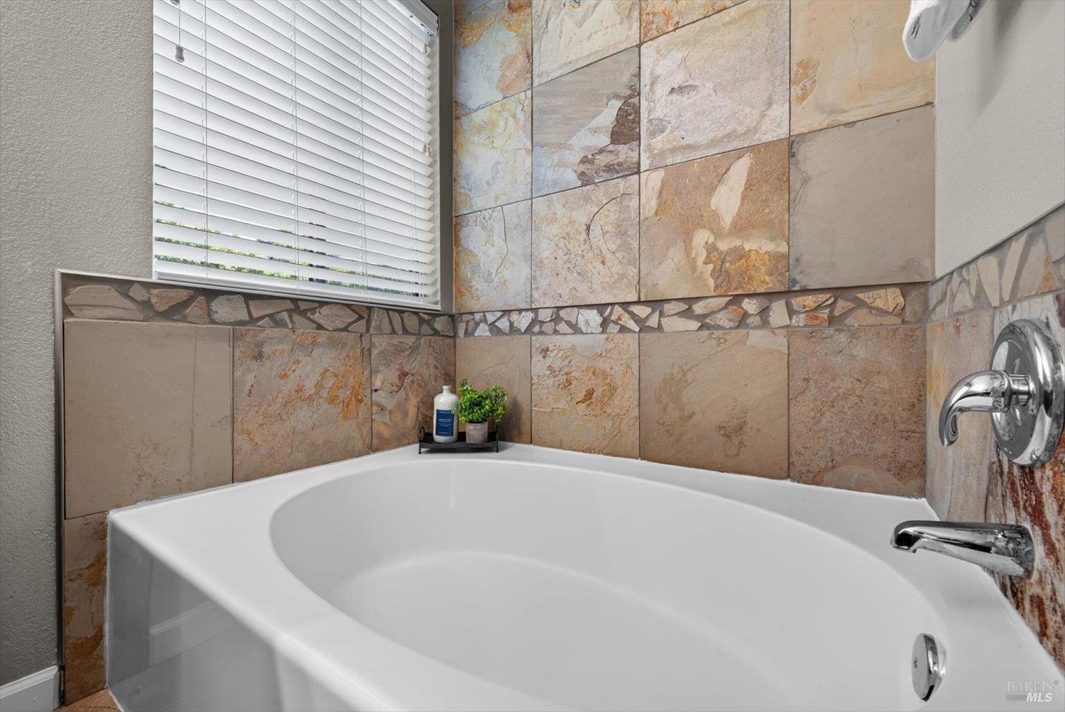 973 Copper Way Vacaville CA 95687