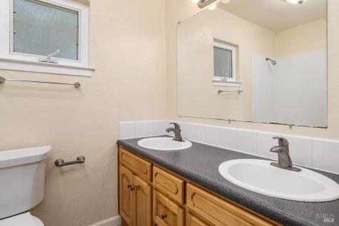 1135 4th Street Novato CA 94945