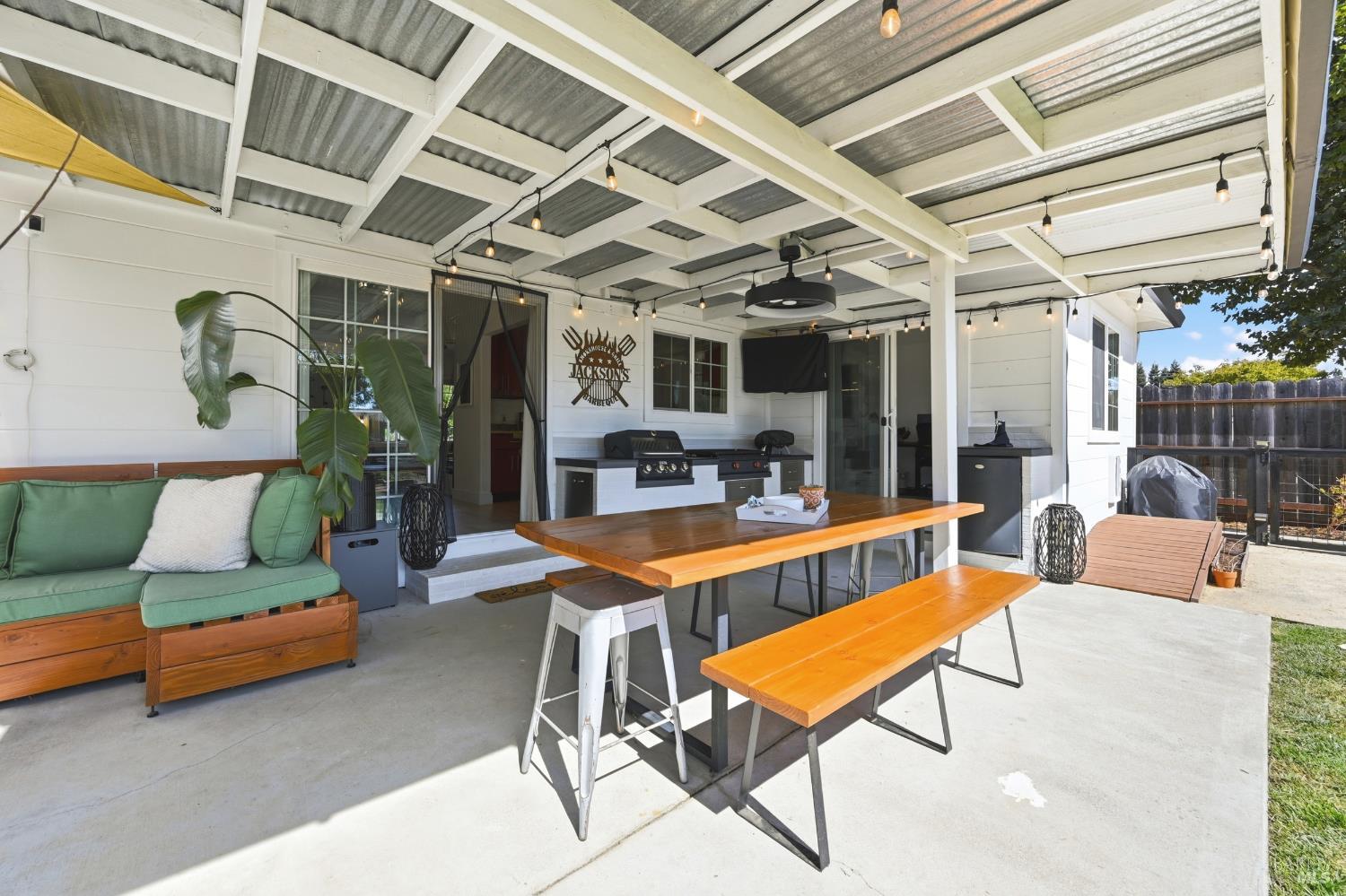 230 Chelsea Avenue Napa CA 94558