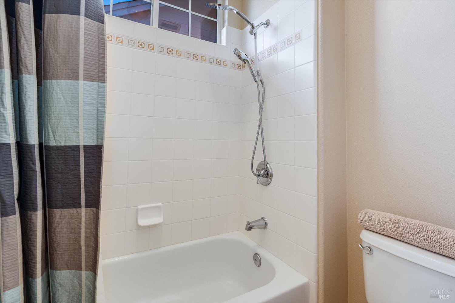 2017-2019 Cooper Drive Santa Rosa CA 95404