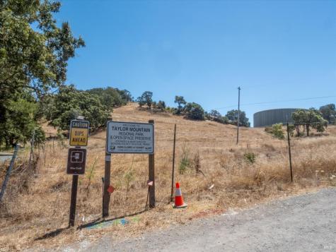 2017-2019 Cooper Drive Santa Rosa CA 95404