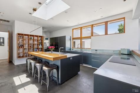 20420 5th Street E Sonoma CA 95476