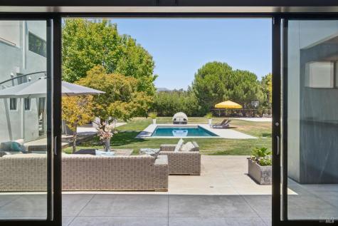 20420 5th Street E Sonoma CA 95476