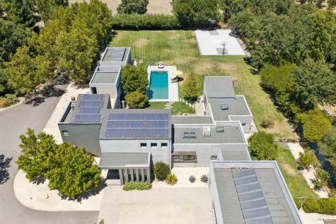 20420 5th Street E Sonoma CA 95476
