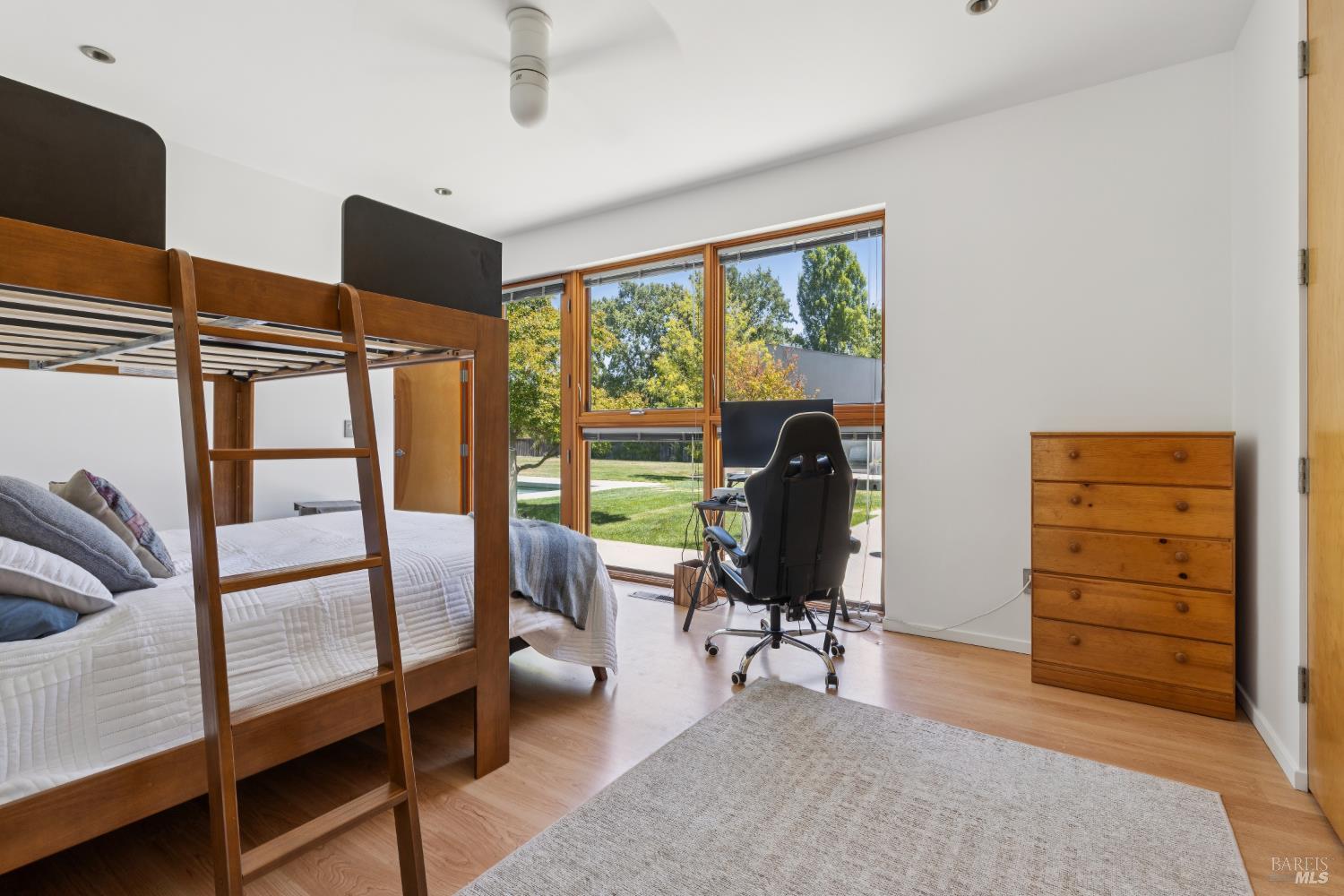 20420 5th Street E Sonoma CA 95476