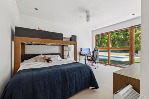 20420 5th Street E Sonoma CA 95476