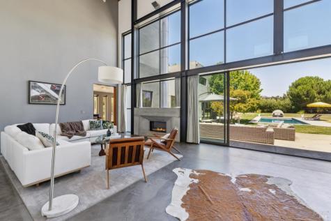 20420 5th Street E Sonoma CA 95476