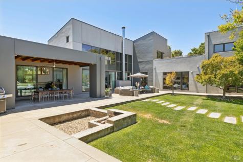 20420 5th Street E Sonoma CA 95476