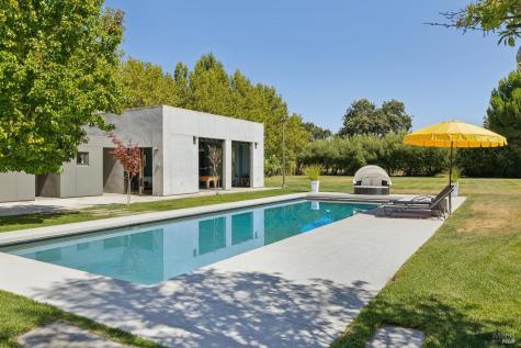 20420 5th Street E Sonoma CA 95476
