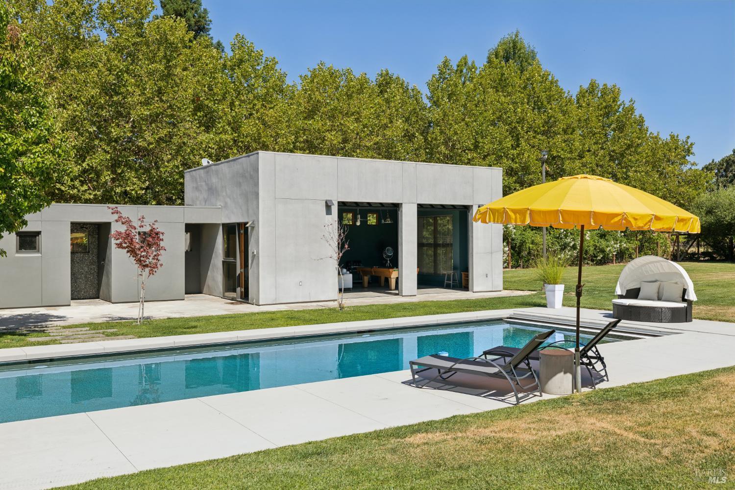 20420 5th Street E Sonoma CA 95476
