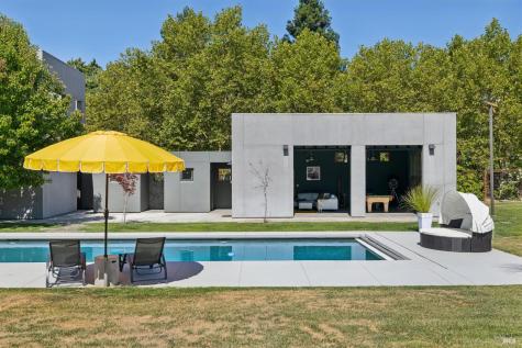 20420 5th Street E Sonoma CA 95476