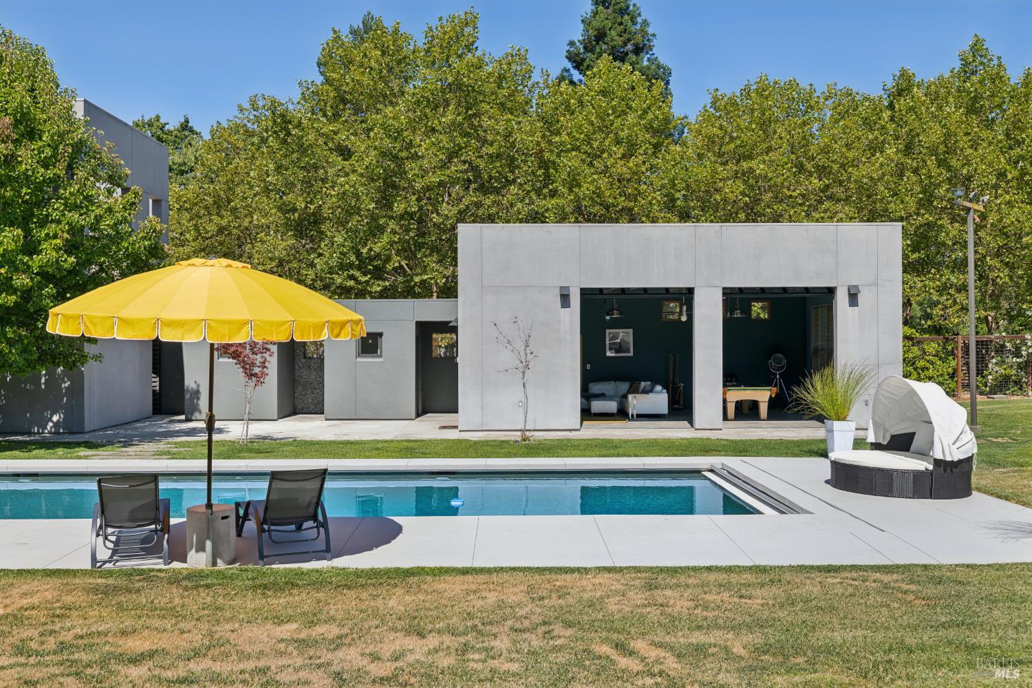 20420 5th Street E Sonoma CA 95476