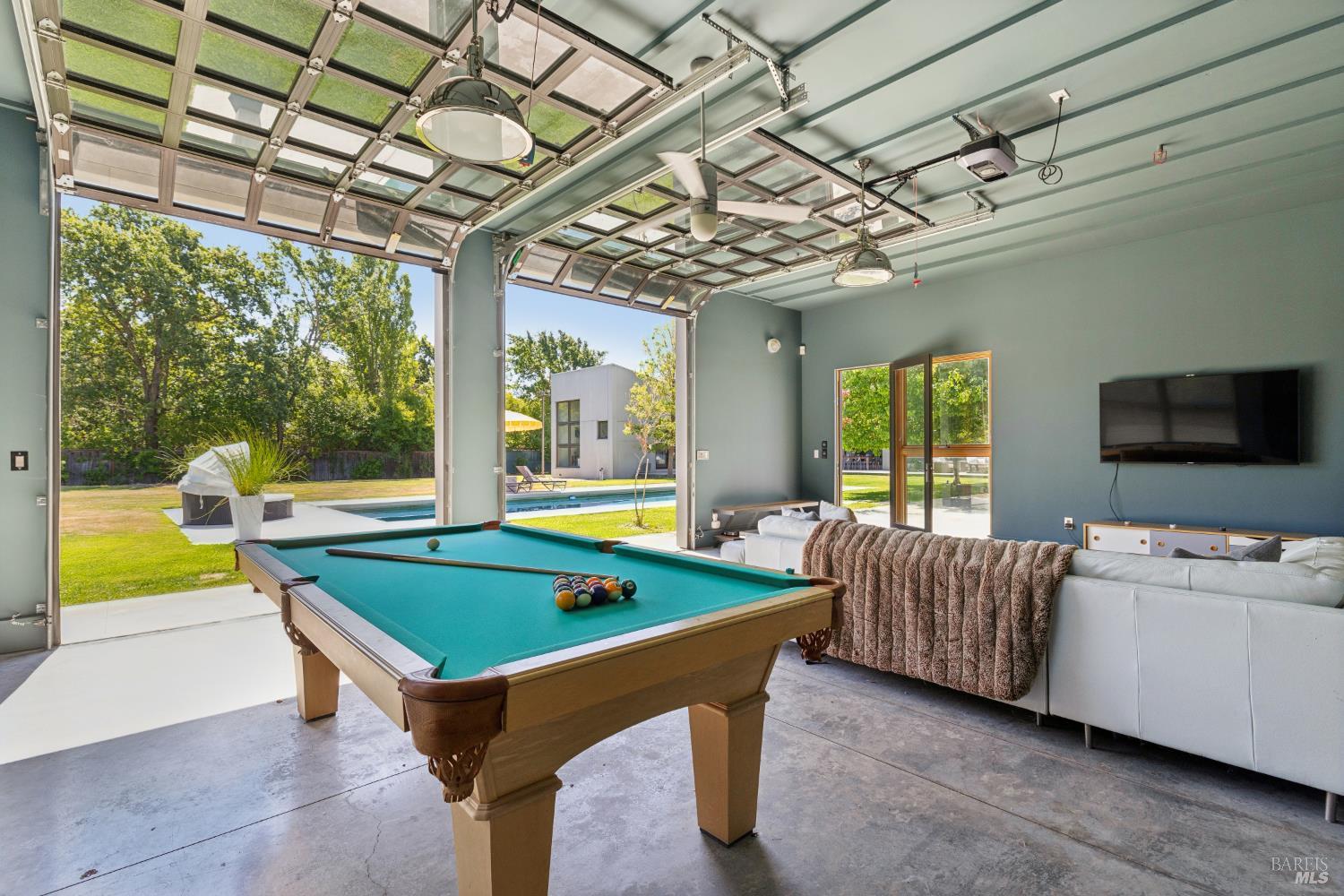 20420 5th Street E Sonoma CA 95476