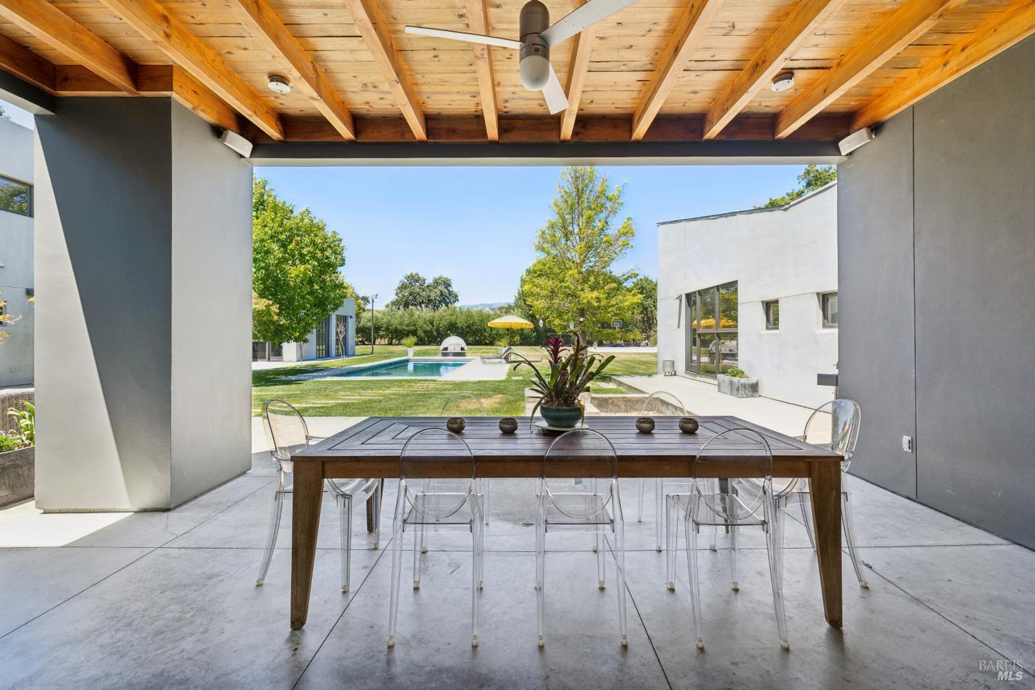 20420 5th Street E Sonoma CA 95476