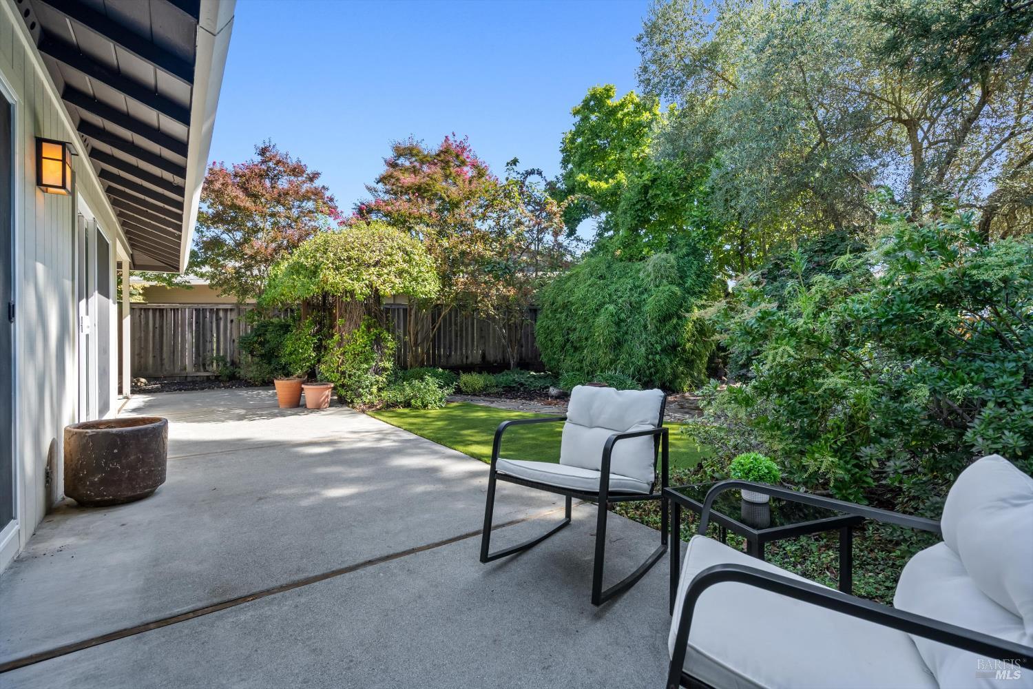 152 Oak Shadow Drive Santa Rosa CA 95409