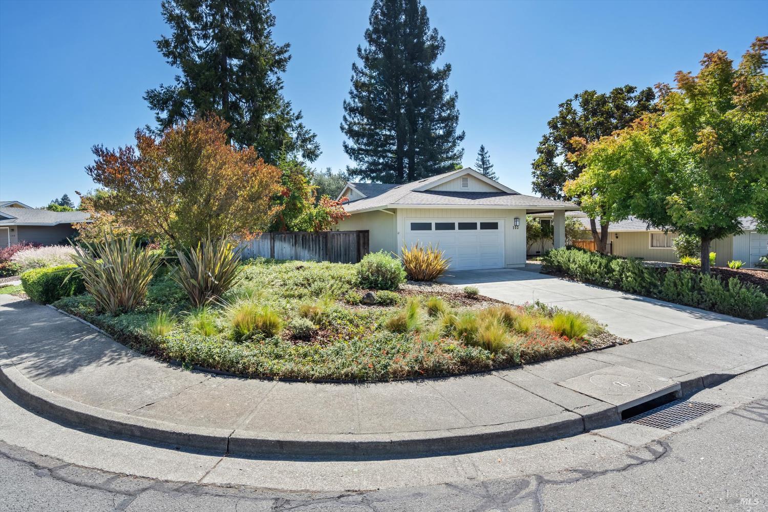 152 Oak Shadow Drive Santa Rosa CA 95409