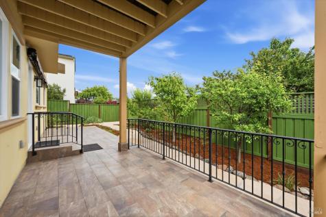 3961 Park Gardens Drive Santa Rosa CA 95404