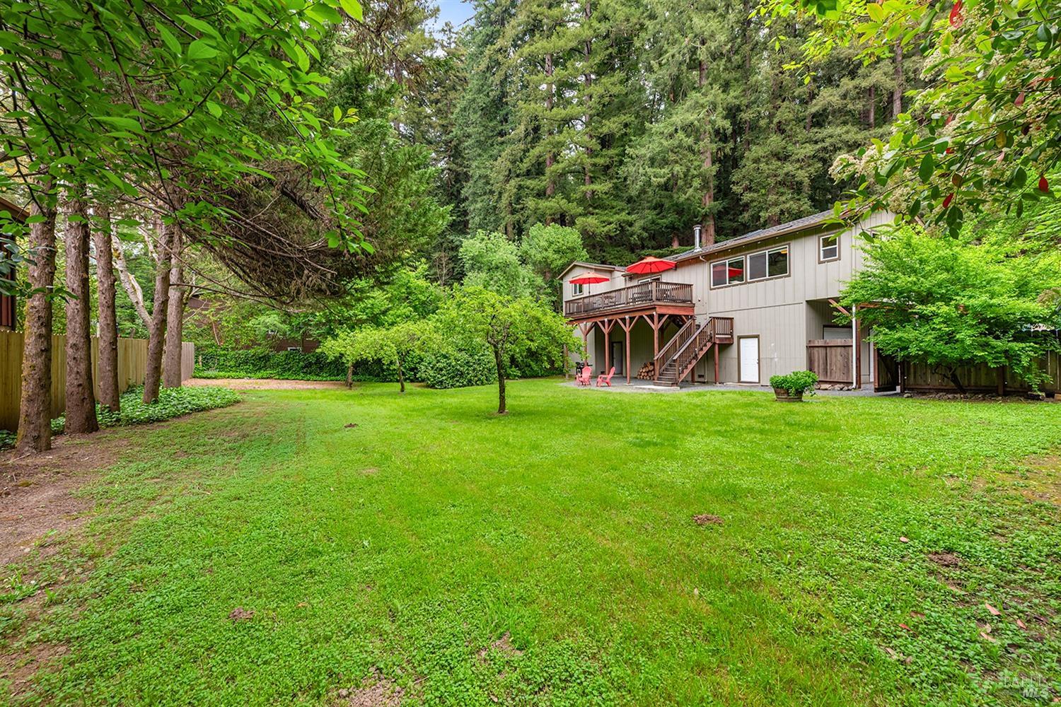 10680 Old River Road Forestville CA 95436
