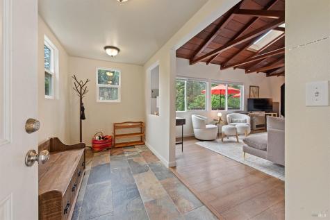 10680 Old River Road Forestville CA 95436