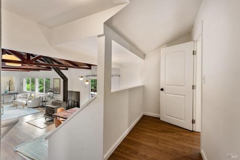 10680 Old River Road Forestville CA 95436