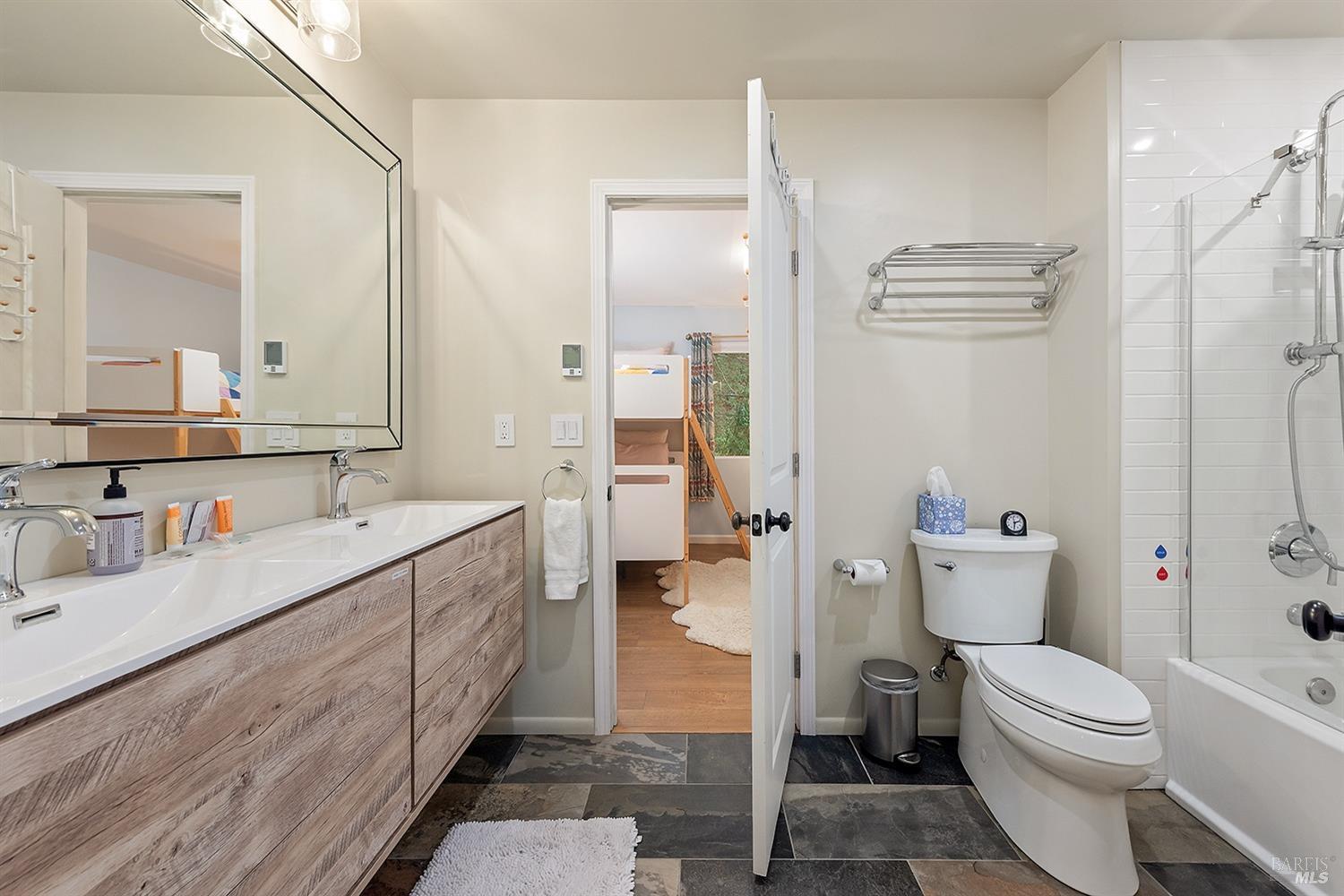 10680 Old River Road Forestville CA 95436