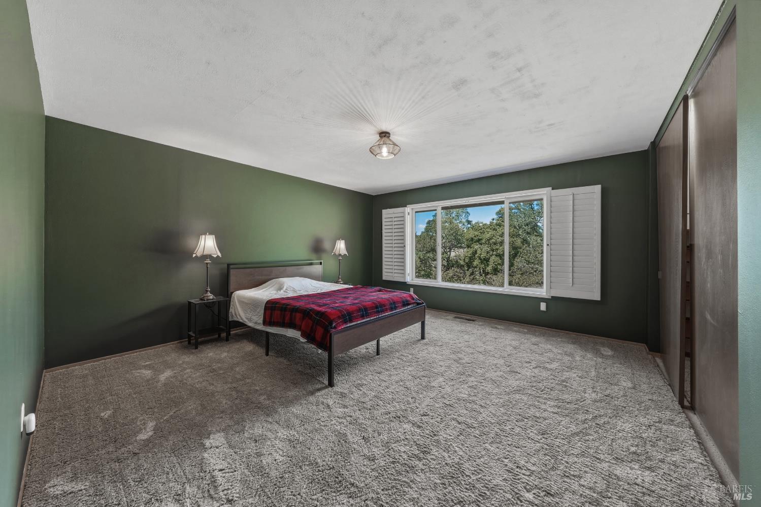 1790 Deerwood Drive Ukiah CA 95482