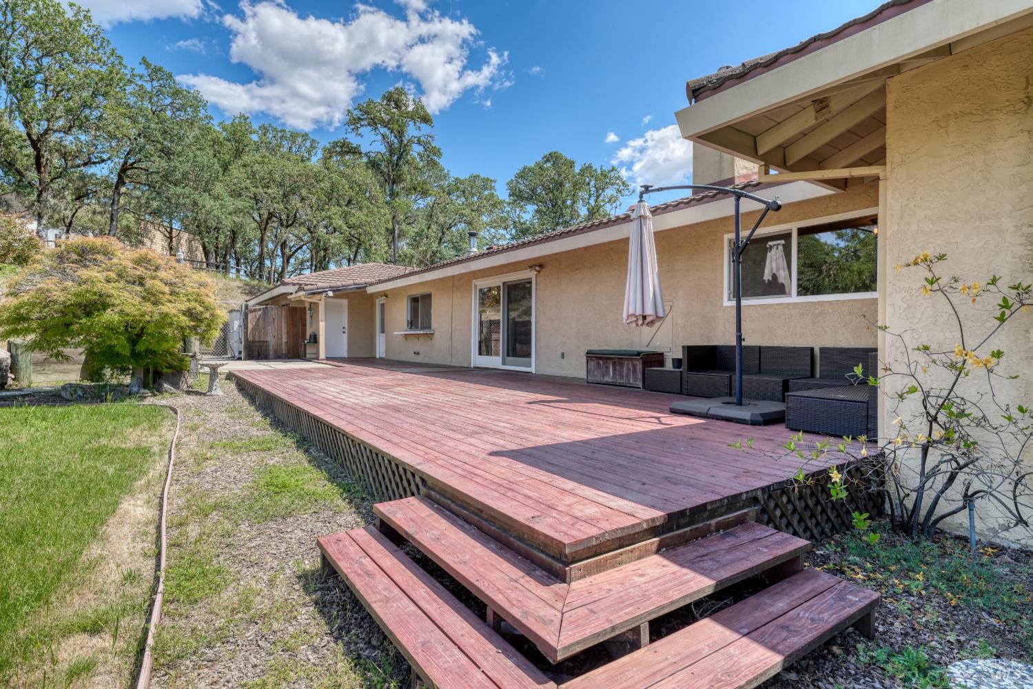1790 Deerwood Drive Ukiah CA 95482