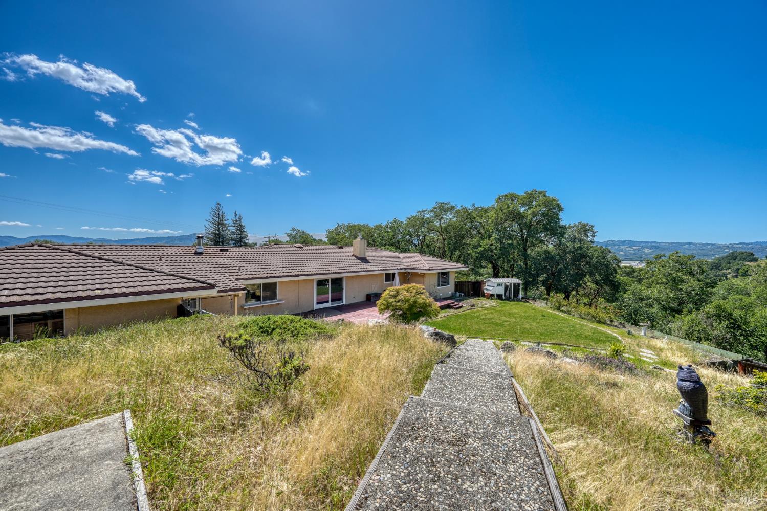 1790 Deerwood Drive Ukiah CA 95482