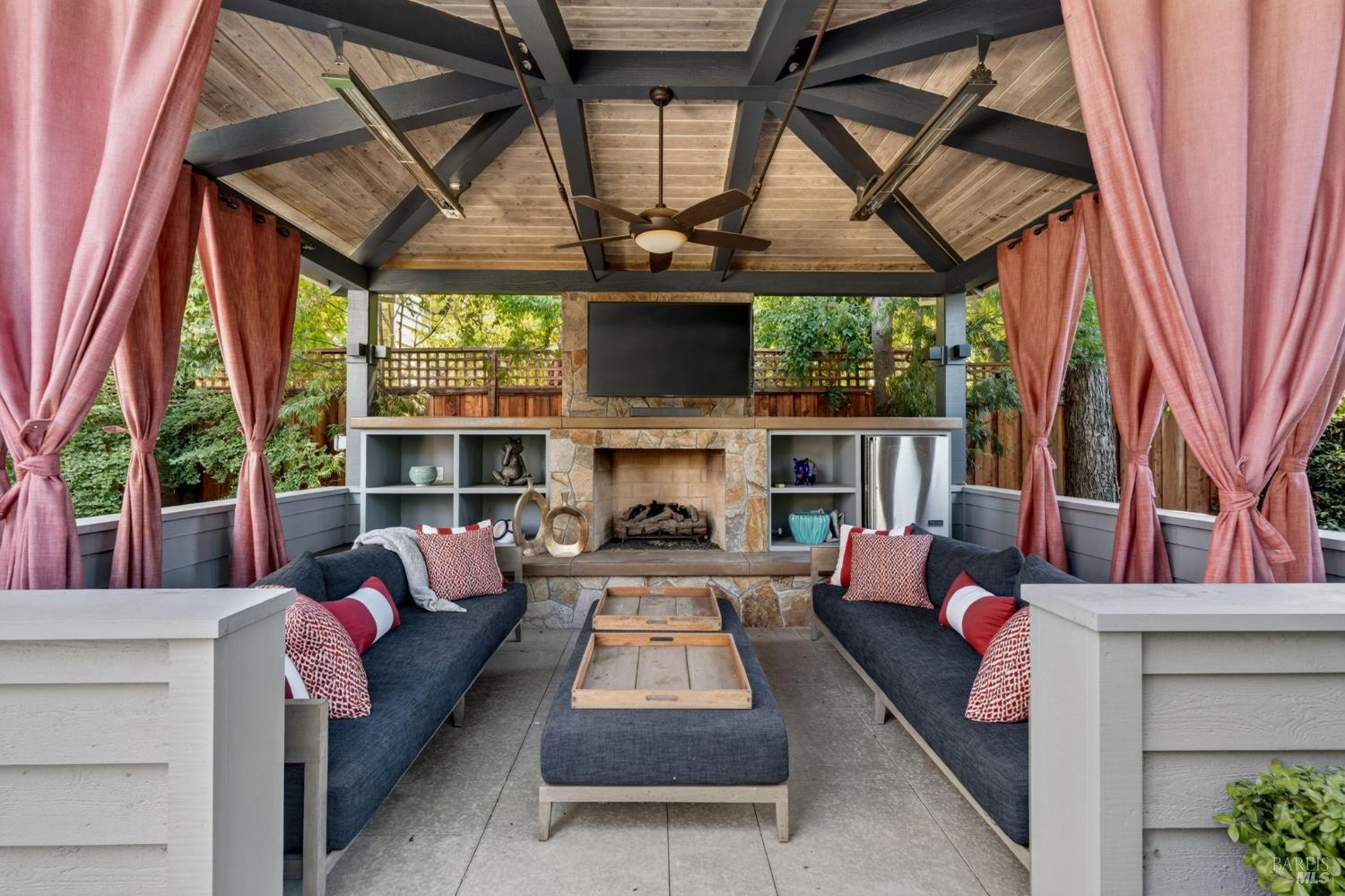 1926 Oak Circle Yountville CA 94599