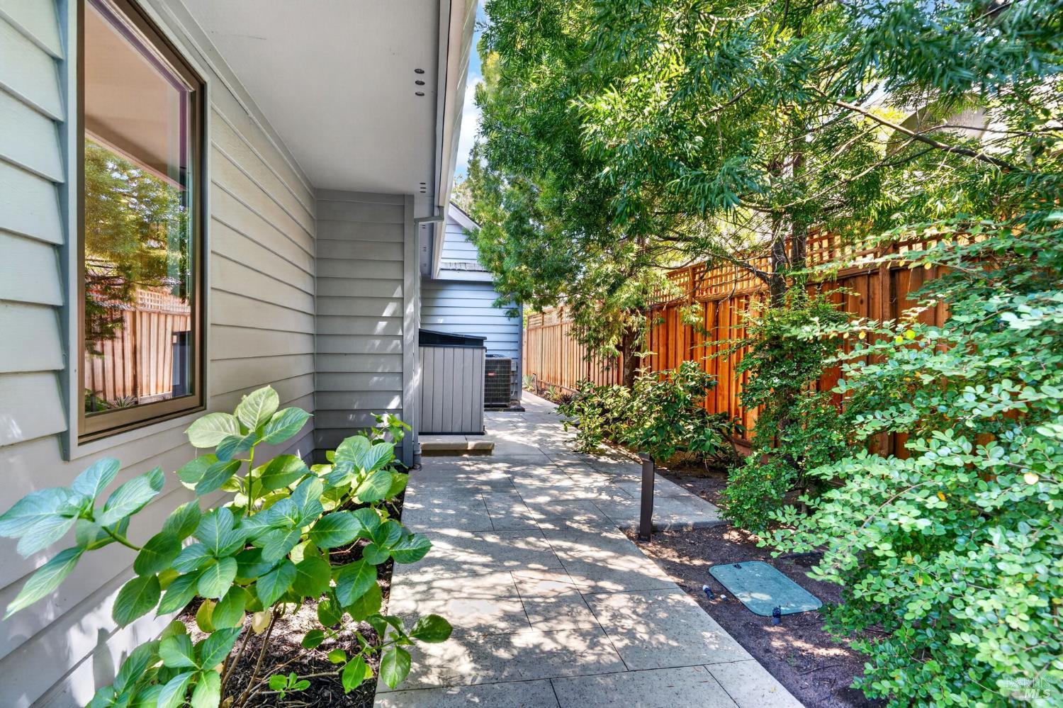 1926 Oak Circle Yountville CA 94599