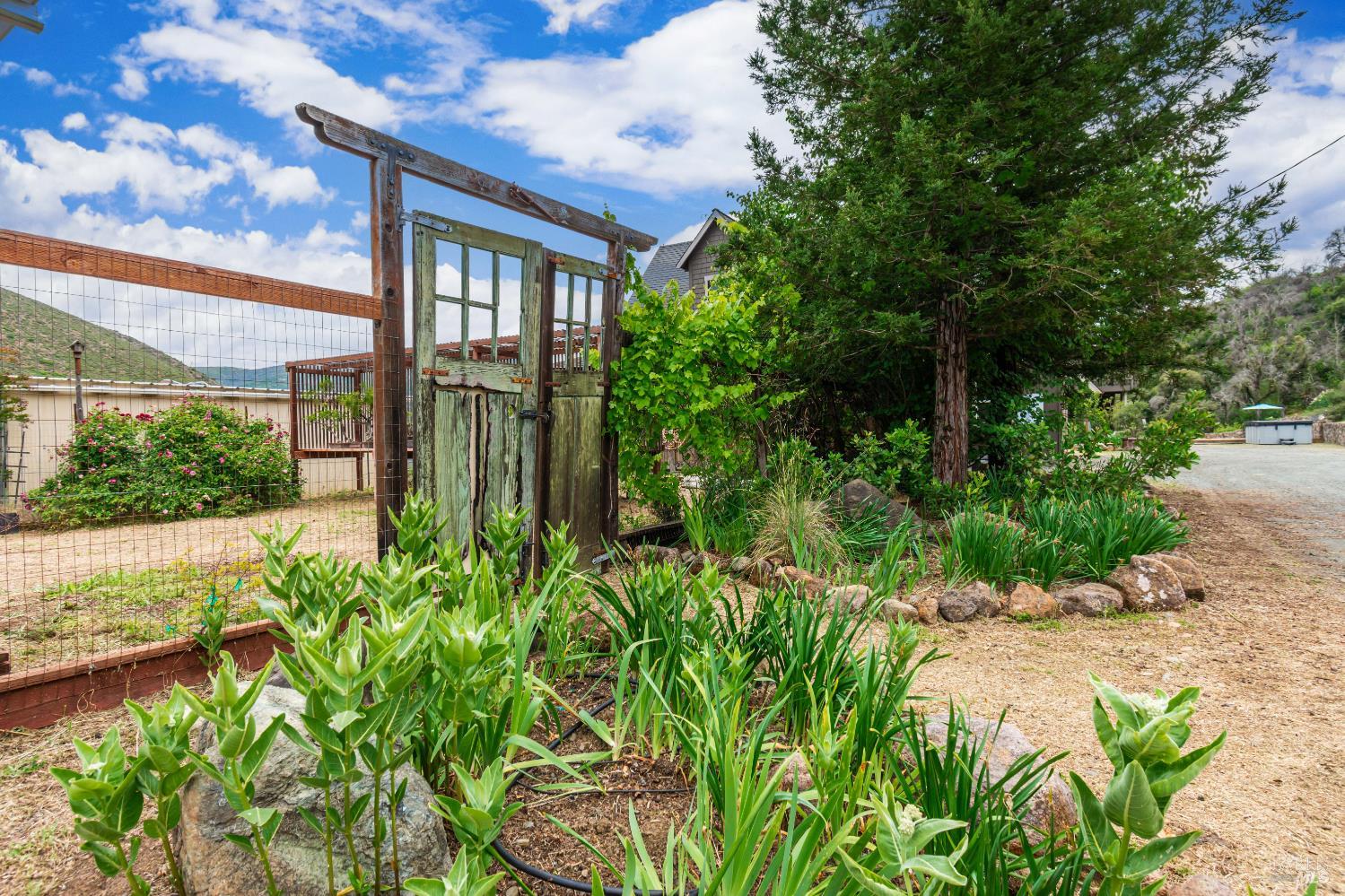 3955 E Highway 128 Highway St. Helena CA 94574