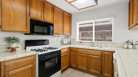 2070 Pinercrest Drive Santa Rosa CA 95403