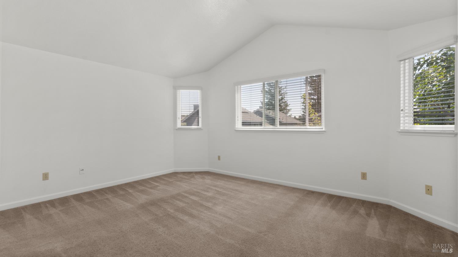 2070 Pinercrest Drive Santa Rosa CA 95403