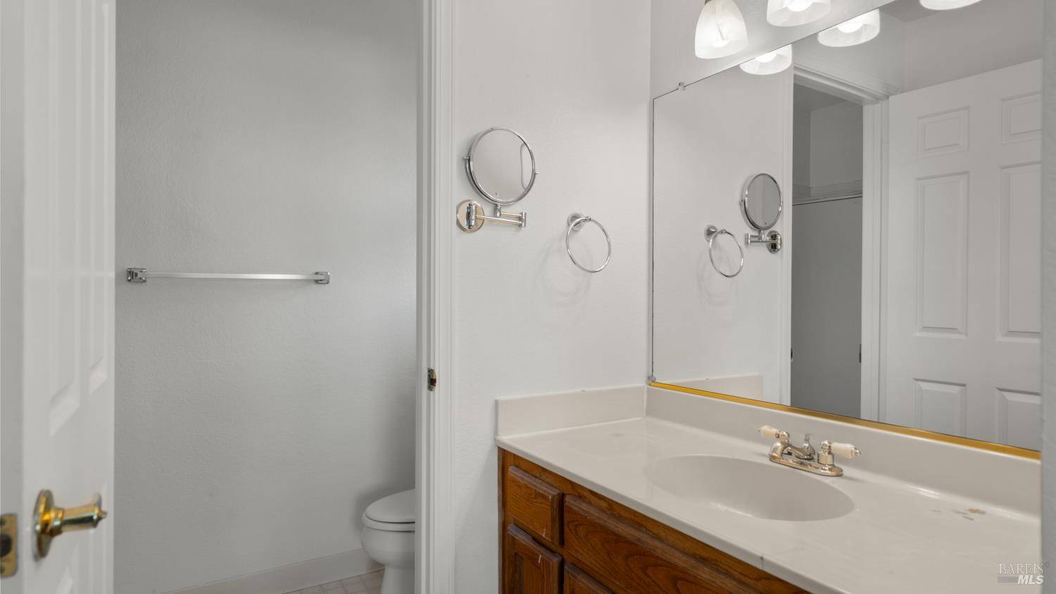 2070 Pinercrest Drive Santa Rosa CA 95403