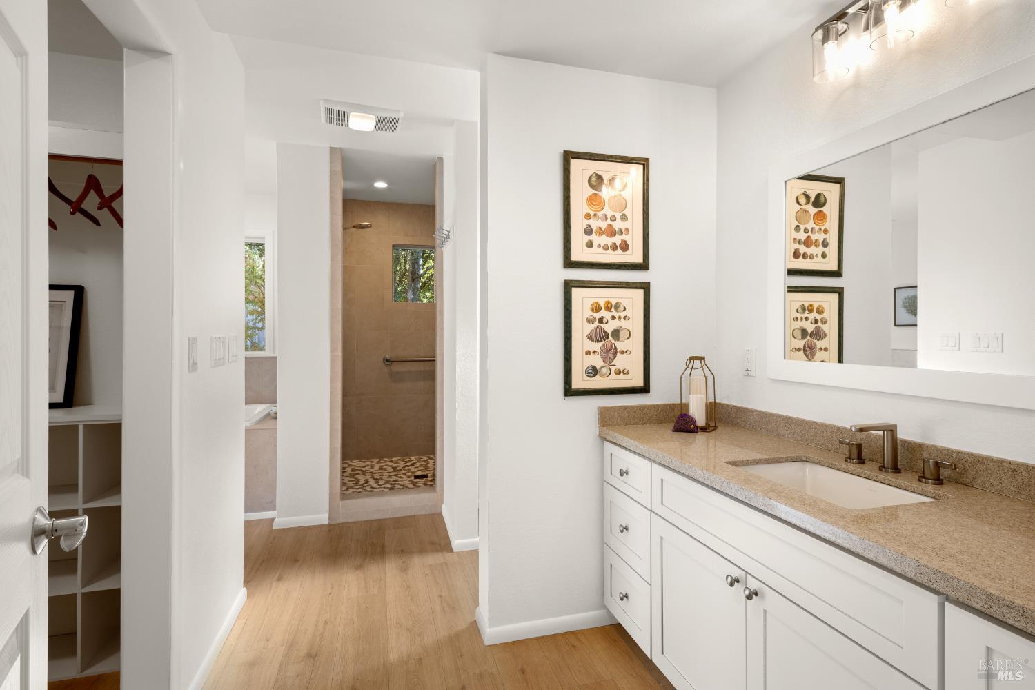 8207 Candy Apple Lane Sebastopol CA 95472
