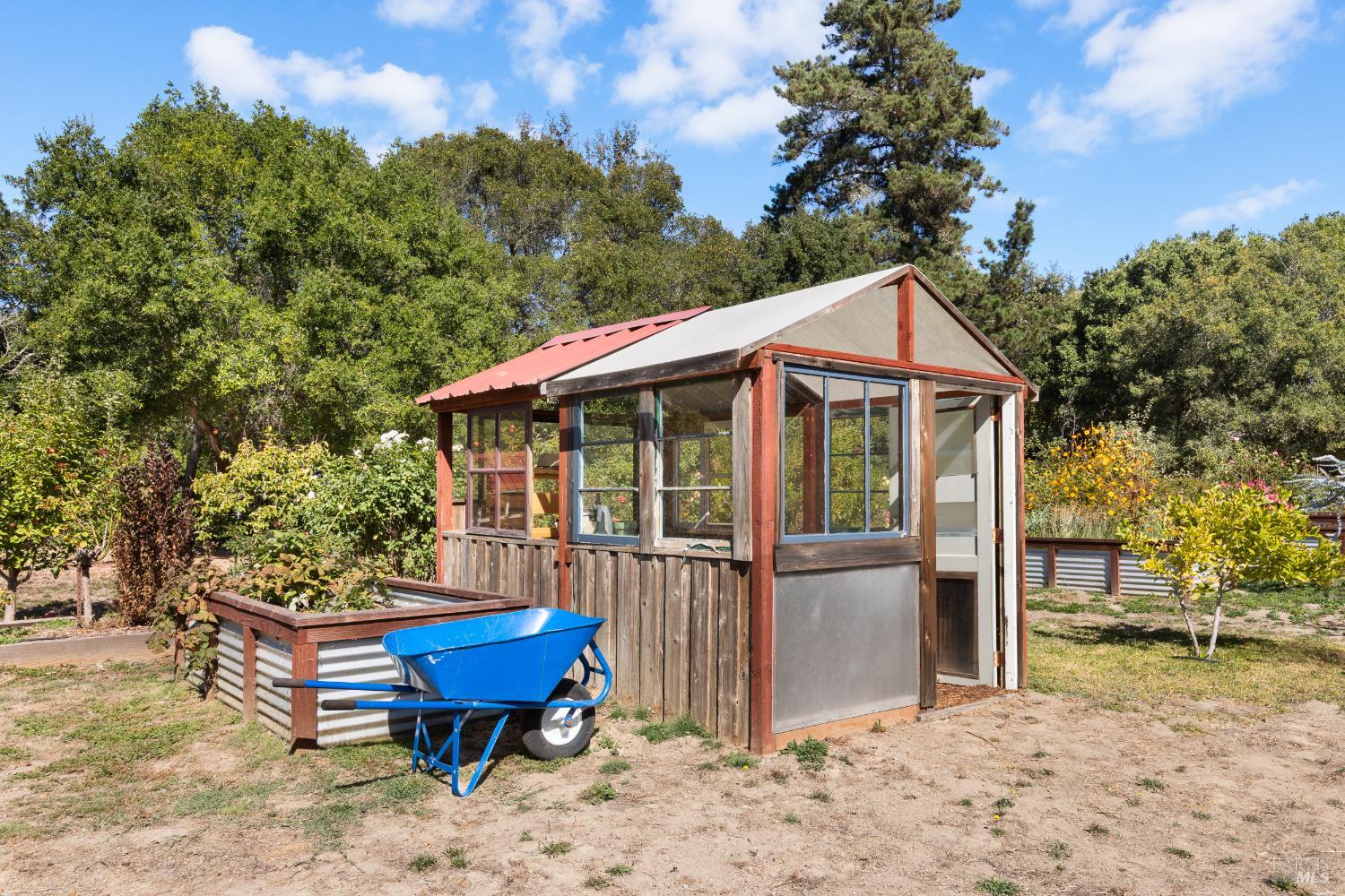 8207 Candy Apple Lane Sebastopol CA 95472
