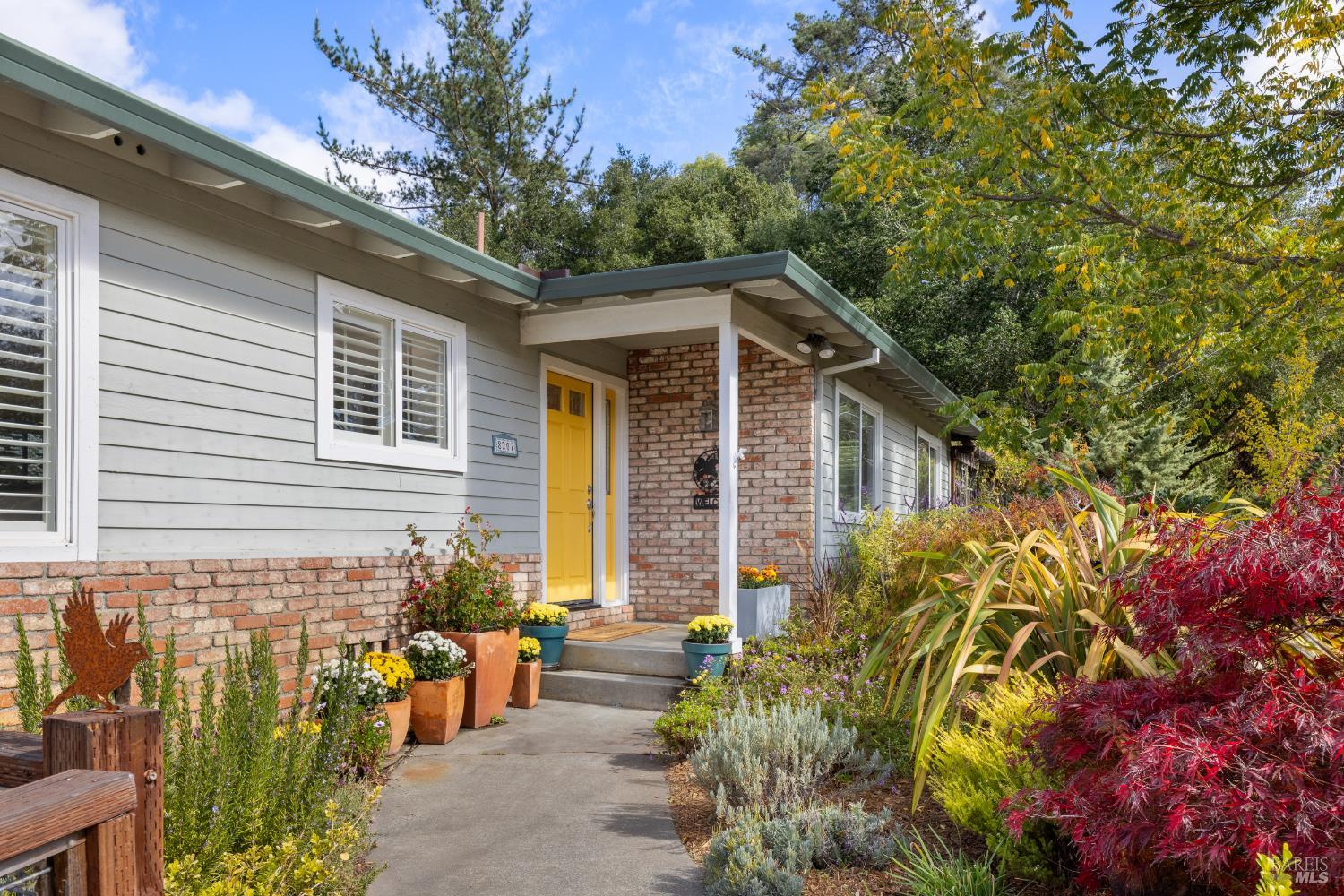 8207 Candy Apple Lane Sebastopol CA 95472