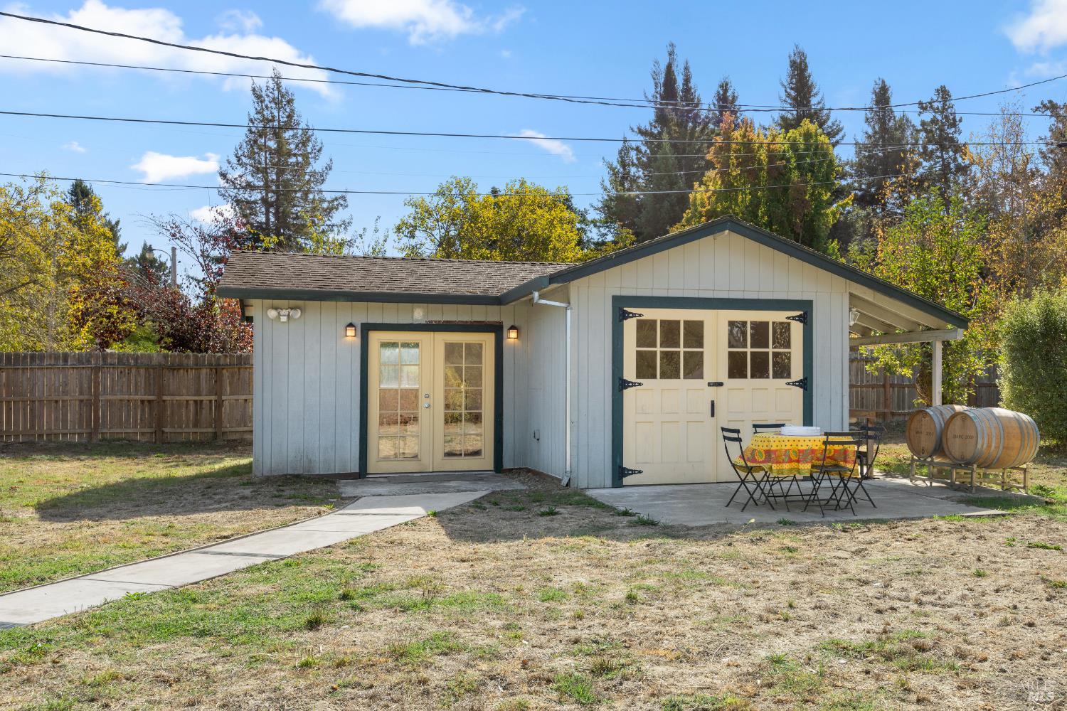 8207 Candy Apple Lane Sebastopol CA 95472