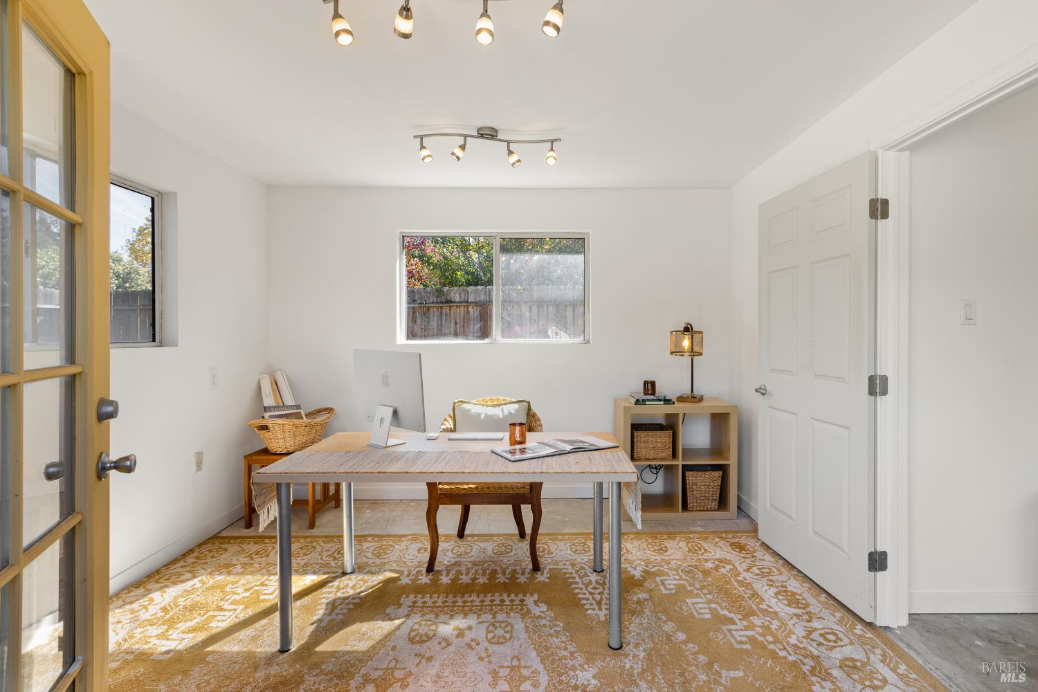 8207 Candy Apple Lane Sebastopol CA 95472