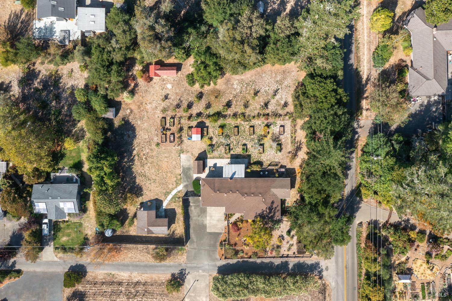 8207 Candy Apple Lane Sebastopol CA 95472