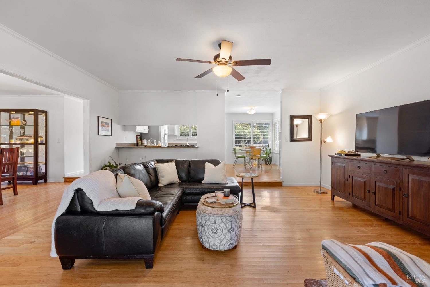 8207 Candy Apple Lane Sebastopol CA 95472