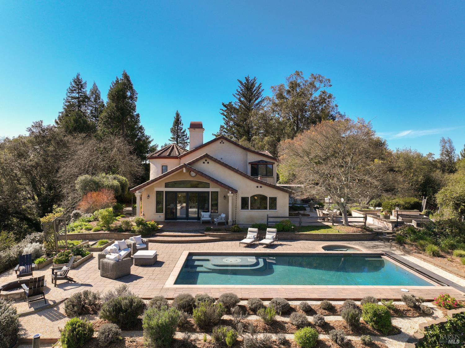 2405 Lewis Drive Sebastopol CA 95472