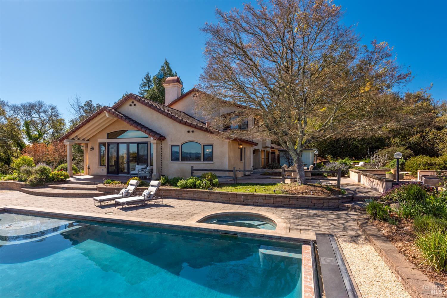 2405 Lewis Drive Sebastopol CA 95472